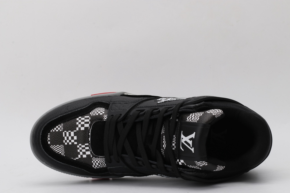 L*V SNEAKER